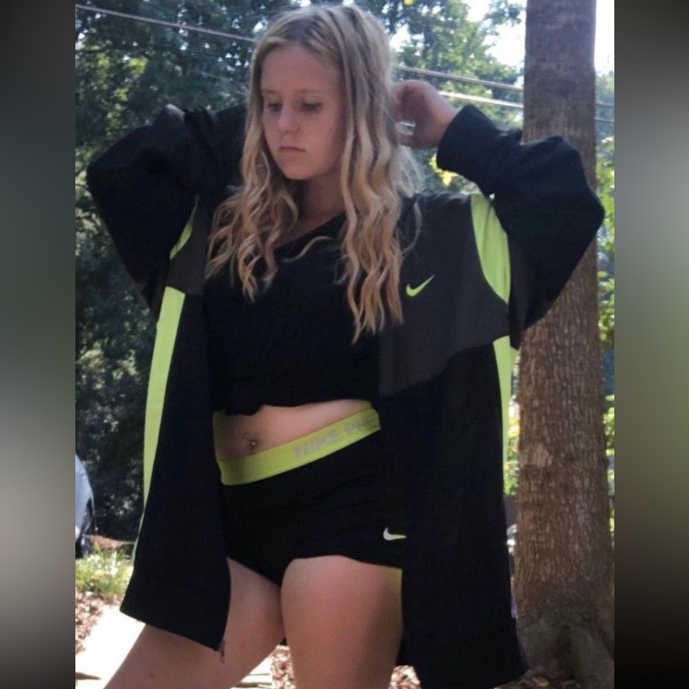 XXL Nike zip up jacket
